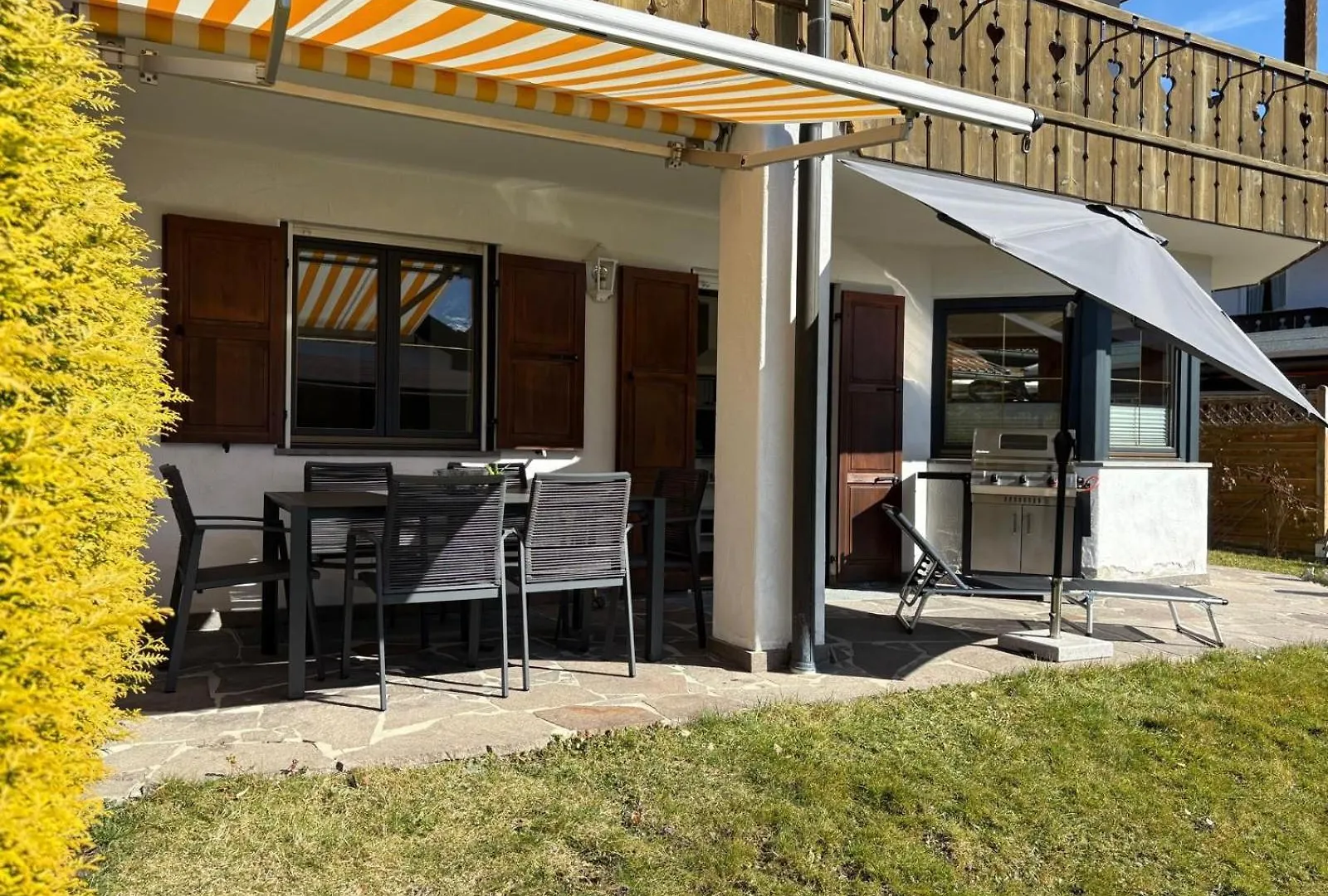 Alpblick Apartment - Dreitorspitze Garmisch-Partenkirchen Almanya